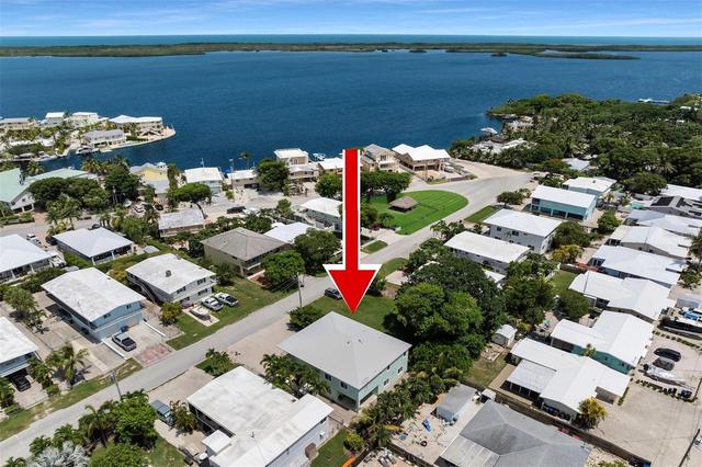 417 3rd St, Key Largo, FL 33037