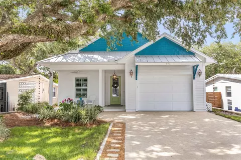 807 E 10th Ave, New Smyrna Beach, FL 32169