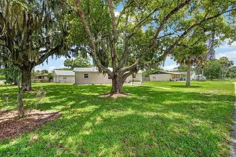 Exterior - 2205 Juniper Dr, Edgewater, FL 32141 photo 3 of 8