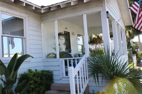 607 N Dixie Fwy, New Smyrna Beach, FL 32168