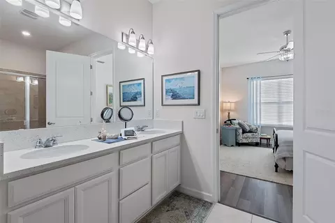 Bath - 3266 Bailey Ann Dr, Ormond Beach, FL 32174 photo 1 of 5