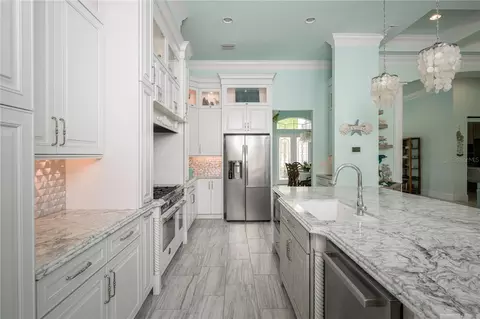 Kitchen - 1025 Sudbury Ln, Ormond Beach, FL 32174 photo 3 of 5