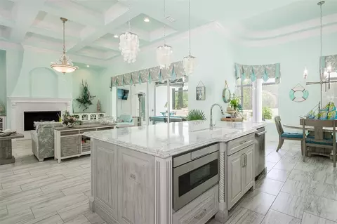 Kitchen - 1025 Sudbury Ln, Ormond Beach, FL 32174 photo 4 of 5