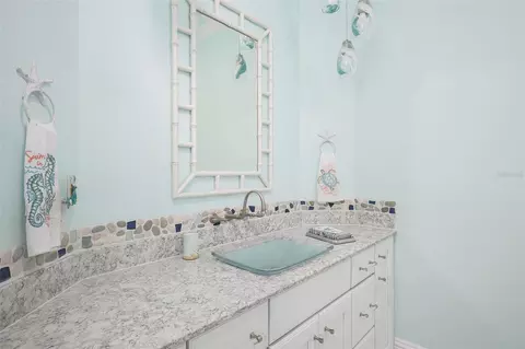 Bath - 1025 Sudbury Ln, Ormond Beach, FL 32174 photo 6 of 9