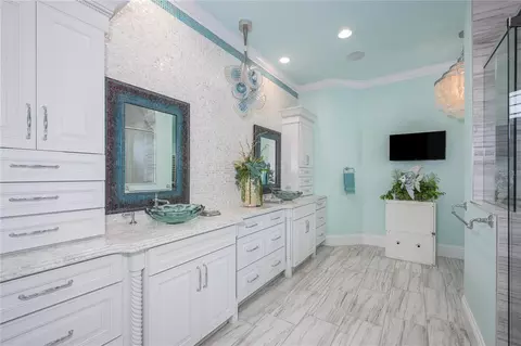 Bath - 1025 Sudbury Ln, Ormond Beach, FL 32174 photo 1 of 9