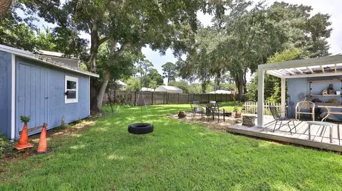 Exterior - 2773 Date Palm Dr, Edgewater, FL 32141 photo 5 of 9