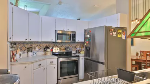 Kitchen - 2773 Date Palm Dr, Edgewater, FL 32141 photo 2 of 3