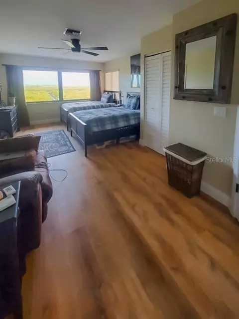 Bedroom - 18 Riverfront Dr, Venice, FL 34293 photo 7 of 7