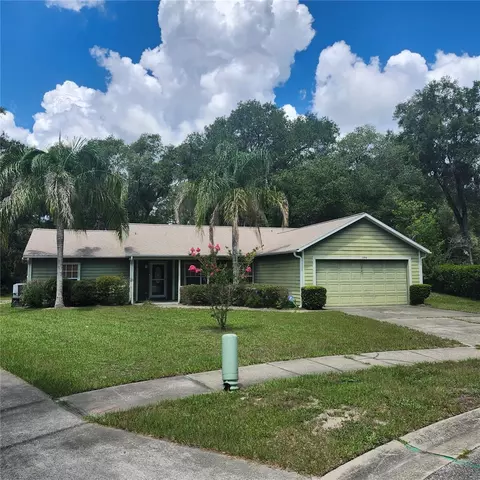 1056 Shady Hollow Dr, Deland, FL 32724