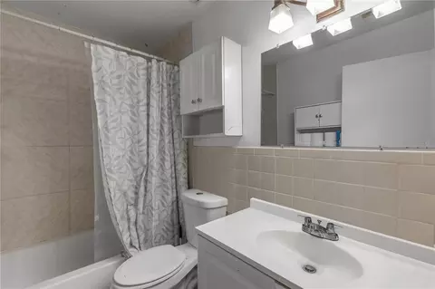 Bath - 1205 16th St, Edgewater, FL 32132 photo 1 of 2
