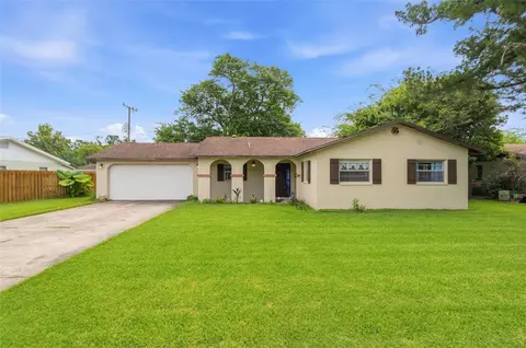 2021 Oriole Ln, South Daytona, FL 32119