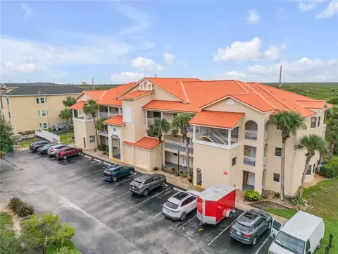 466 Bouchelle Dr #303, New Smyrna Beach, FL 32169