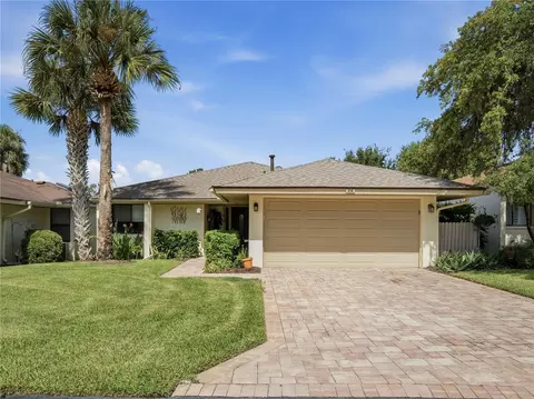 218 Canterbury Cir, New Smyrna Beach, FL 32168