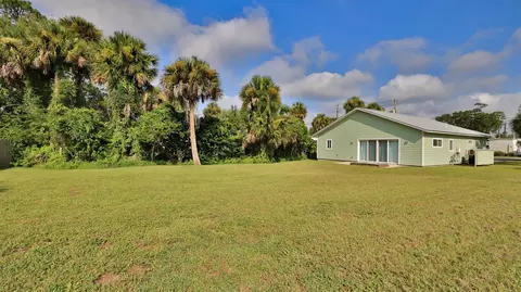 Exterior - 118 Snyder St, Edgewater, FL 32132 photo 7 of 9