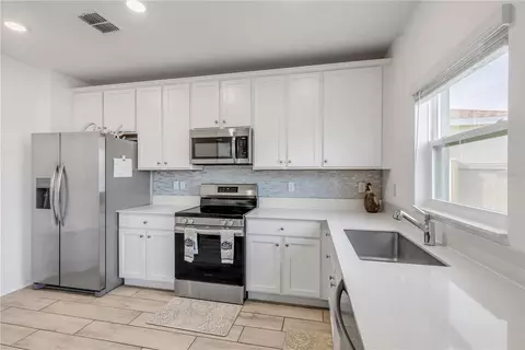 Kitchen - 3986 Willowbrook Dr, Edgewater, FL 32141 photo 5 of 5