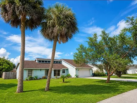 Exterior - 1819 Juniper Dr, Edgewater, FL 32132 photo 2 of 8