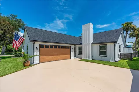 762 Pine Shores Cir, New Smyrna Beach, FL 32168