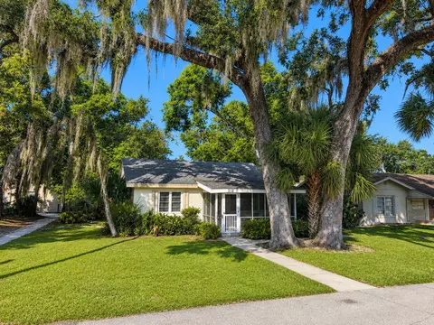 312 Hillman St, New Smyrna Beach, FL 32168