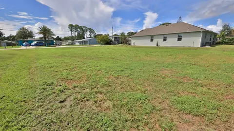 123 S Cory Dr, Edgewater, FL 32141 photo 4