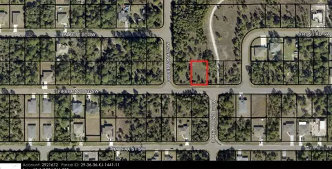 495 Firebrand St SW, Palm Bay, FL 32908
