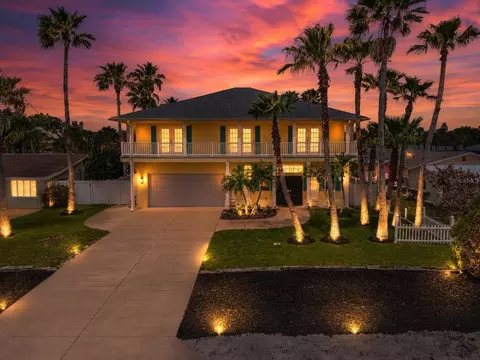 708 Ocean Ave, New Smyrna Beach, FL 32169