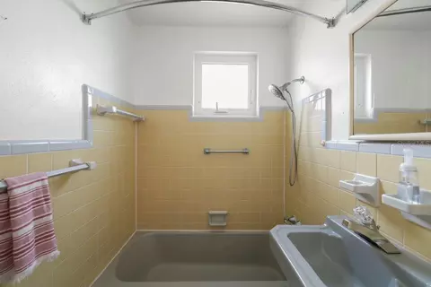 Bath - 3 Ocean Edge Dr, Ormond Beach, FL 32176 photo 5 of 5