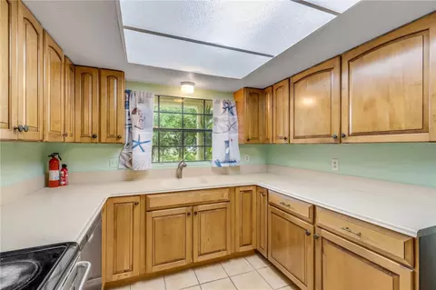 Kitchen - 1430 Umbrella Tree Dr, Edgewater, FL 32132 photo 2 of 3