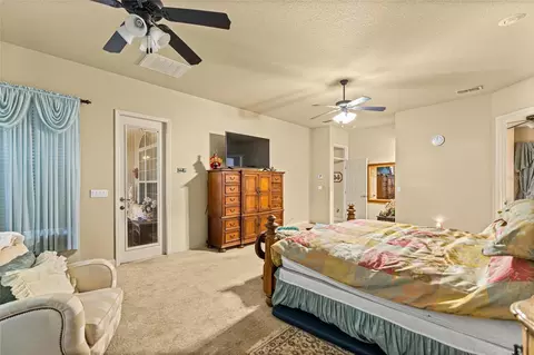 Bedroom - 4805 SE 34th St, Ocala, FL 34480 photo 2 of 3