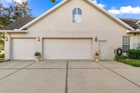 Exterior - 4805 SE 34th St, Ocala, FL 34480 photo 5 of 9