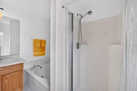 Bath - Undisclosed, Edgewater, FL 32141 photo 5 of 5