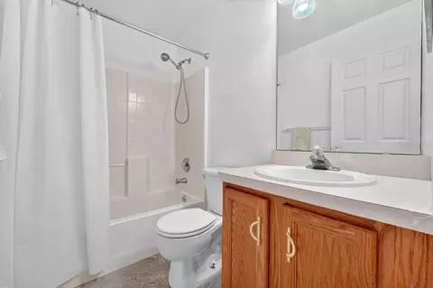Bath - Undisclosed, Edgewater, FL 32141 photo 2 of 5