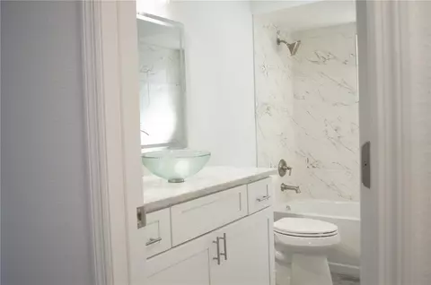 Bath - 168 N Cory Dr, Edgewater, FL 32141 photo 6 of 6
