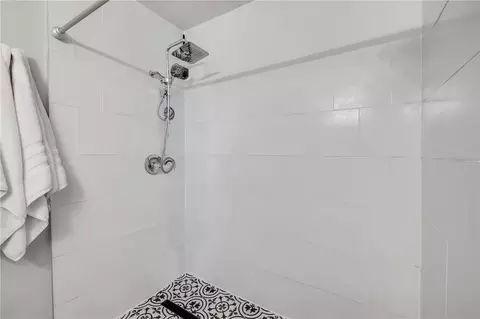 Bath - 3426 Yule Tree Dr, Edgewater, FL 32141 photo 4 of 4
