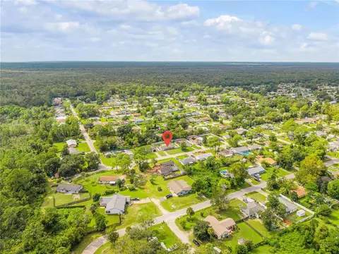 View/Area - 3426 Yule Tree Dr, Edgewater, FL 32141 photo 6 of 12