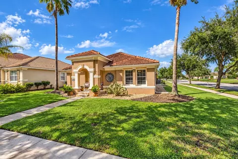 3321 Pino Ave, New Smyrna Beach, FL 32168
