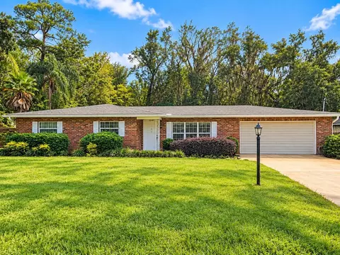 2248 Tropical Ter, Deland, FL 32724