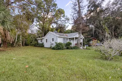 Exterior - 240 Washington Pl, Ormond Beach, FL 32174 photo 2 of 5