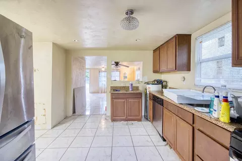 Kitchen - 240 Washington Pl, Ormond Beach, FL 32174 photo 3 of 3