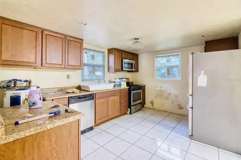 Kitchen - 240 Washington Pl, Ormond Beach, FL 32174 photo 1 of 3