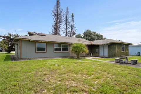 21 Cunningham Dr, New Smyrna Beach, FL 32168