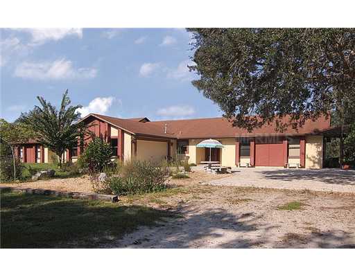 2850 Wagon Ct, Saint Cloud, FL 34772 photo 1