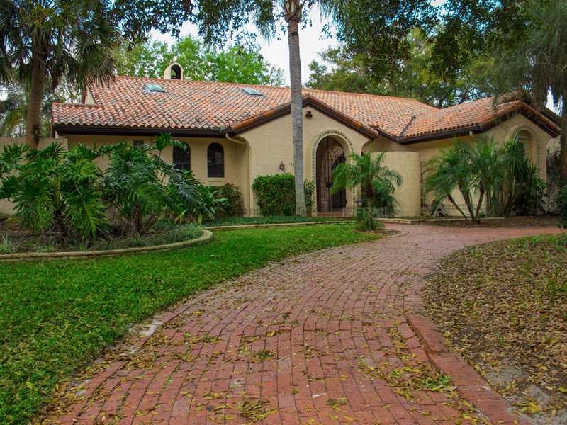 1852 Maple Leaf Dr, Windermere, FL 34786 photo 1