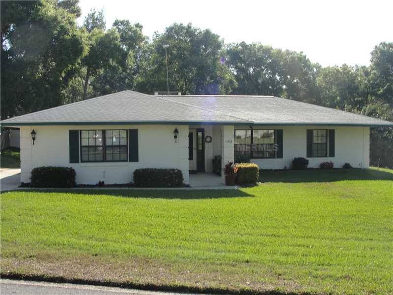 1401 Chesterfield Ct, Eustis, FL 32726 photo 1
