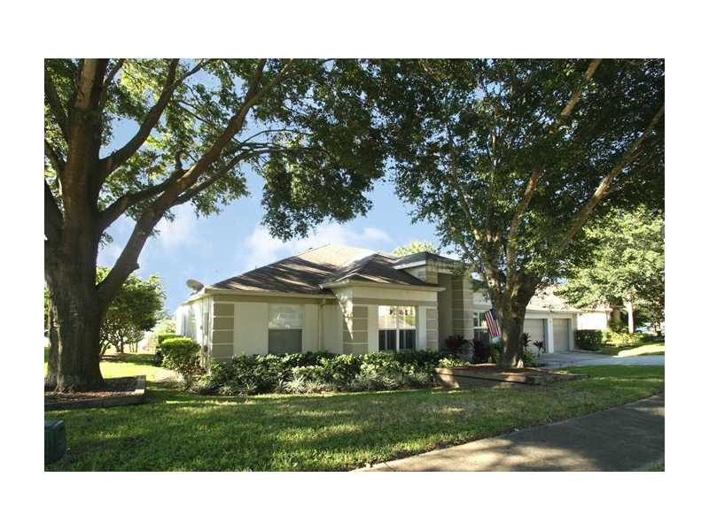 1185 Hawthorne Cove Dr, Ocoee, FL 34761 photo 1