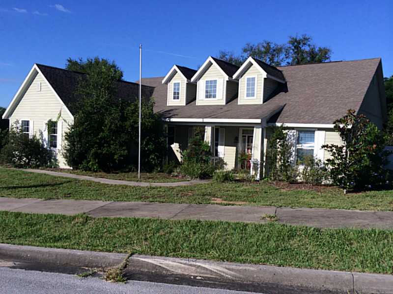 930 Butch Cassidy Ln, Eustis, FL 32726 photo 1