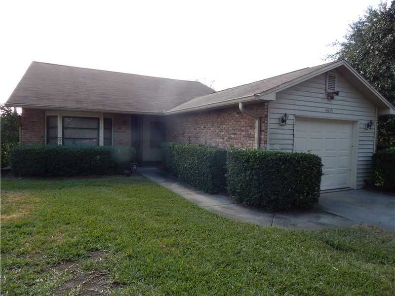 4045 Jefferson Dr, Saint Cloud, FL 34769 photo 1