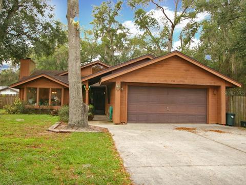 320 3rd St, Geneva, FL 32732 photo 1