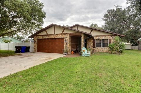 318 Wisconsin Ave, Saint Cloud, FL 34769 photo 1