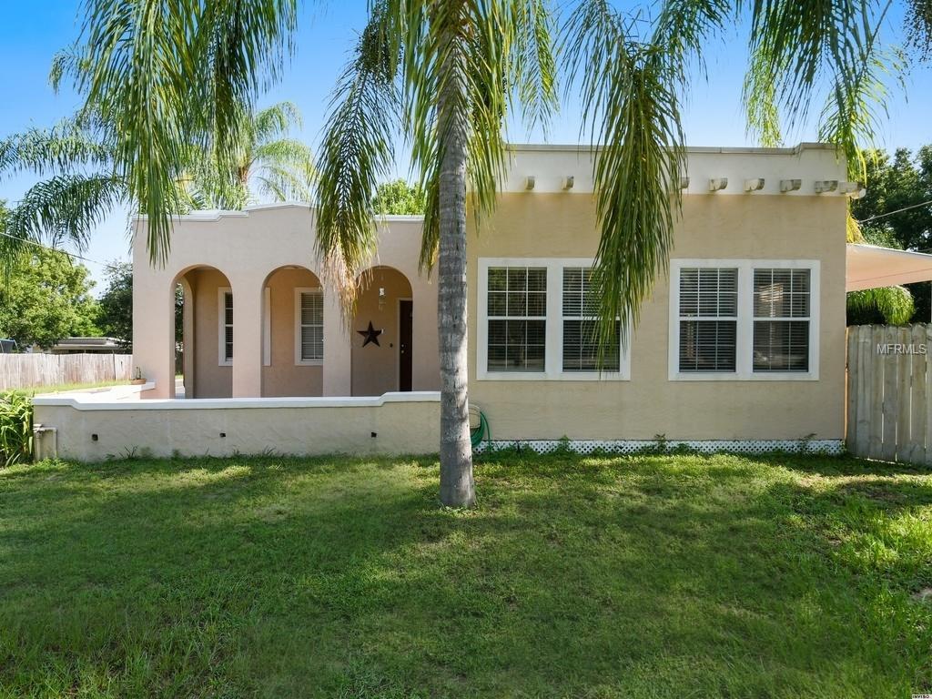 1225 E Lakeview Ave, Eustis, FL 32726 photo 1