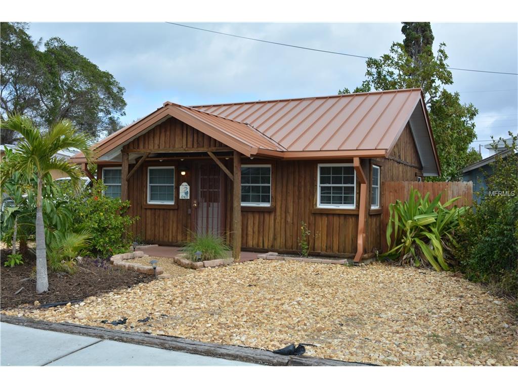 13437 1st St E, Madeira Beach, FL 33708 photo 1